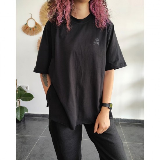 SİYAH LOGO BASKILI BASİC TİŞÖRT 