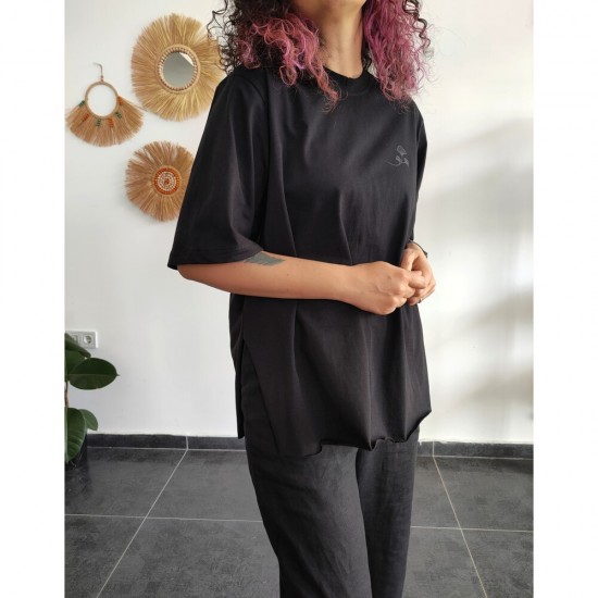 SİYAH LOGO BASKILI BASİC TİŞÖRT 