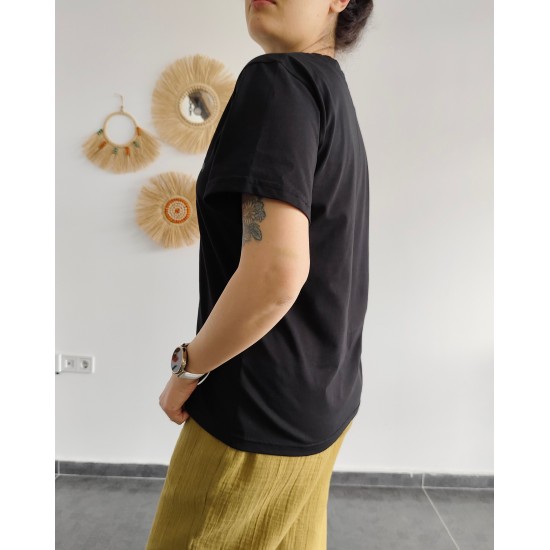 BASİC SİYAH LOGO BASKILI TİŞÖRT 